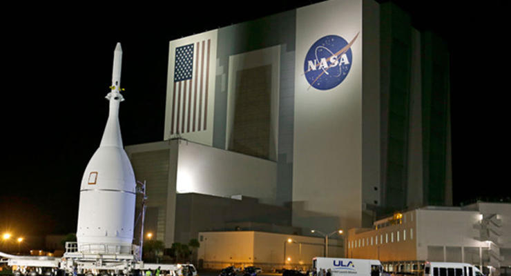 NASA перенесло запуск сверхтяжелой ракеты SLS