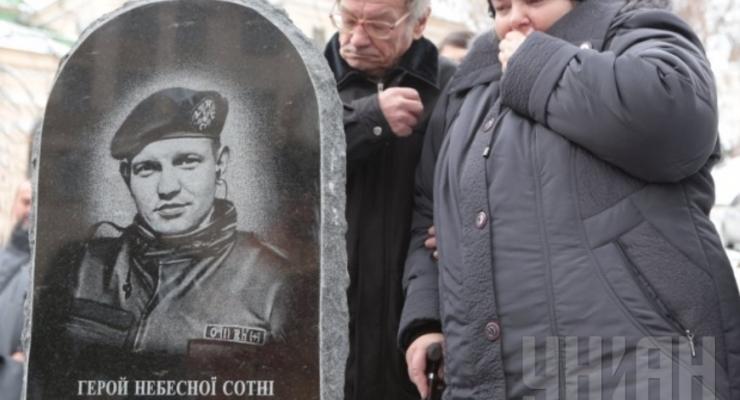 Порошенко разрешил давать Героя Украины иностранцам