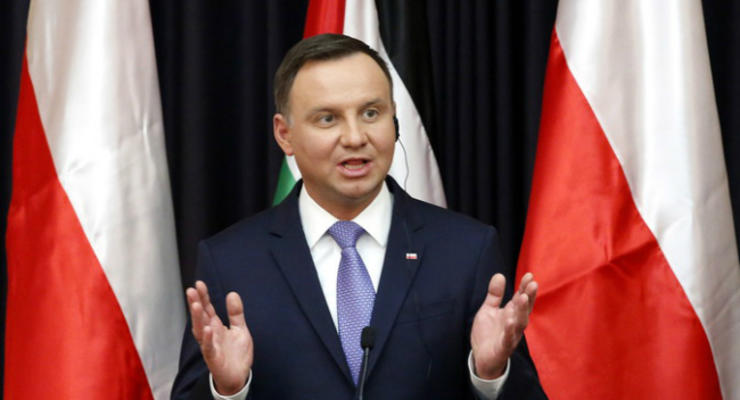 Дуда хочет провести в Польше конституционный референдум в 2017-м