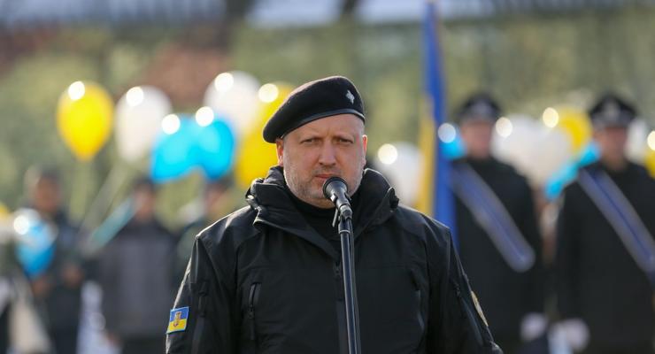 Турчинов назвал войну на Донбассе отечественной