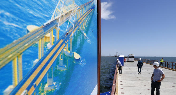 Крымский мост вызвал у Азарова зависть и восхищение