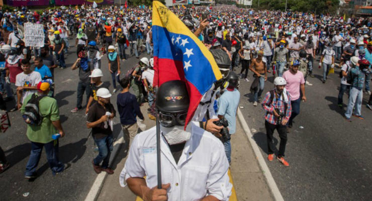 В Венесуэле число жертв протестов увеличилось почти до 40