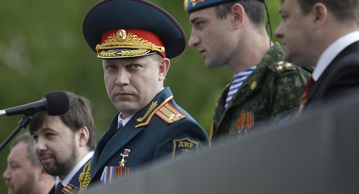 Захарченко "сдал" украинским войскам Донецк и Амвросиевку