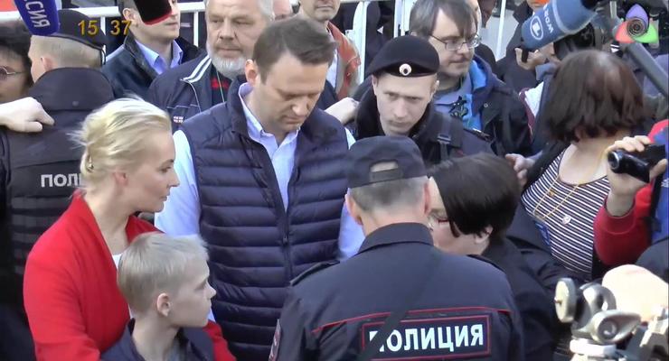 На митинге в Москве с Навальным увидели молодого "Путина"
