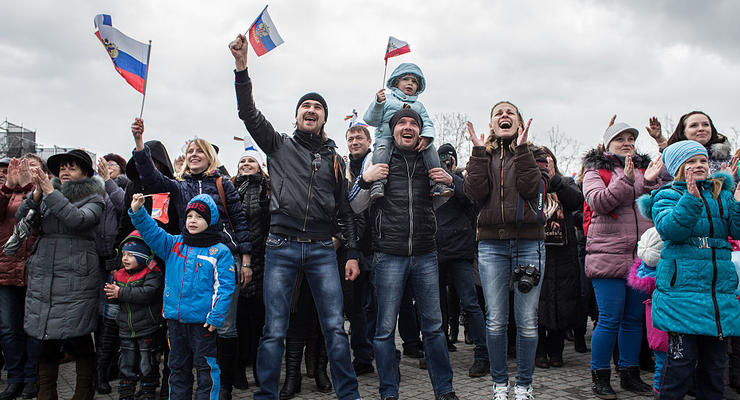 У Порошенко объяснили заявление о недоступности безвиза в Крыму