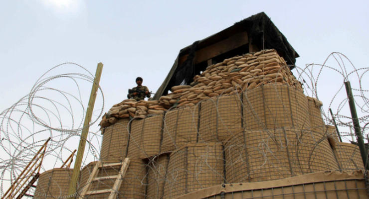 В Афганистане боевики атаковали военную базу: 10 солдат погибли