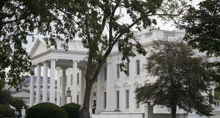 Белый дом предлагает значительно сократить международные расходы