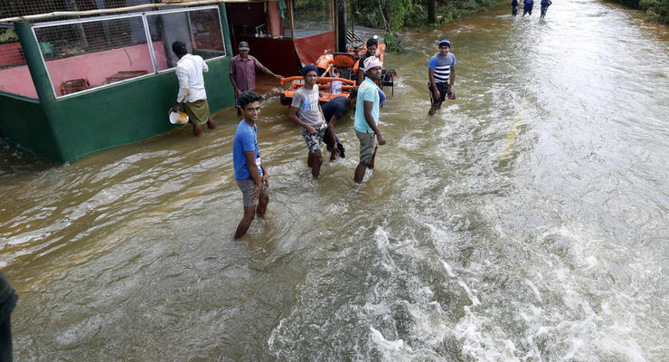 Масштабное наводнение на Шри-Ланке: погибли больше 150 человек