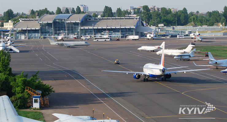 Самолет рейса Киев - Анталия вернули из-за нехватки воздуха