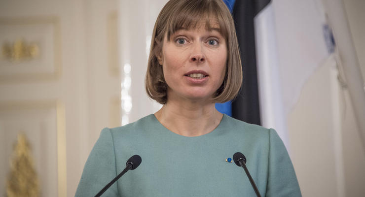 Президент Эстонии объяснила "фашистов" в стране пропагандой РФ