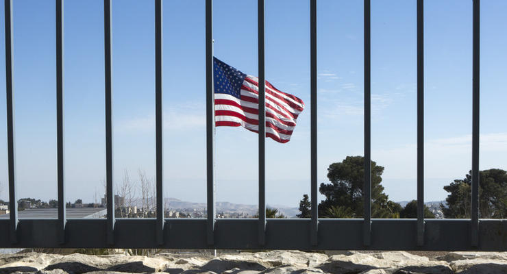 Трамп отсрочил перенос посольства США из Тель-Авива в Иерусалим