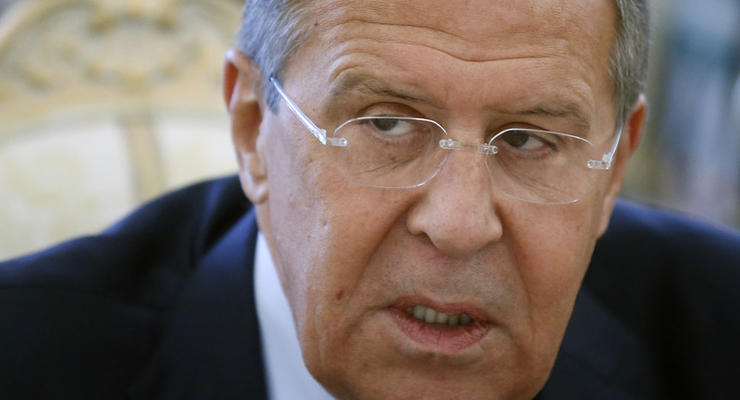 Россия введет визовый режим с Украиной в ответ - Лавров