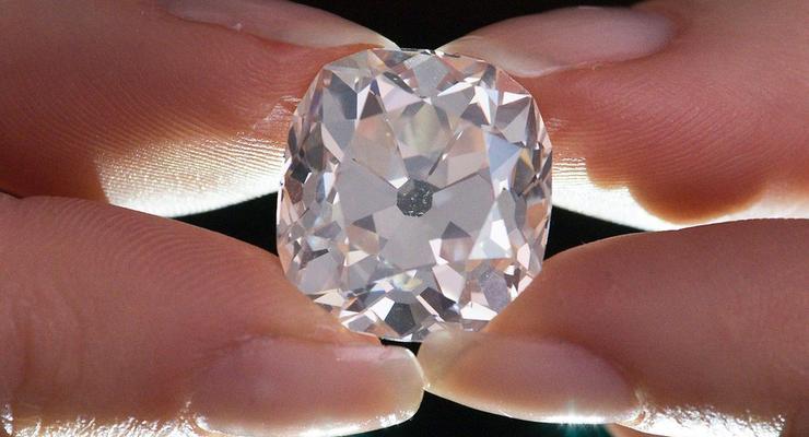 Кольцо с бриллиантом, купленное за бесценок, продали за $847 тысяч