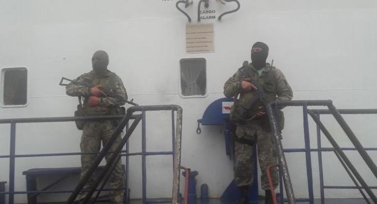 В Одесской области задержали судно переправлявшее моряков в оккупированный Крым