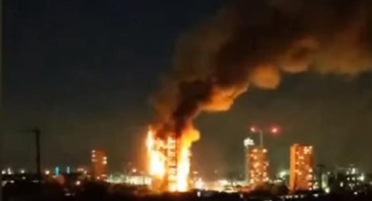 В Лондоне горит высотный жилой дом