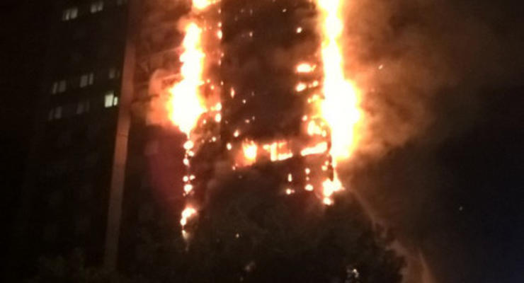 Пожар в 27-этажном  жилом доме Лондона: есть пострадавшие