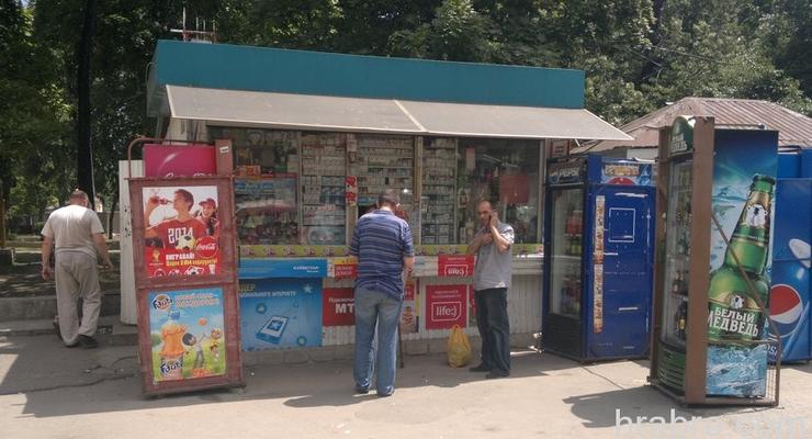 В Киеве запретят продажу алкоголя в МАФах