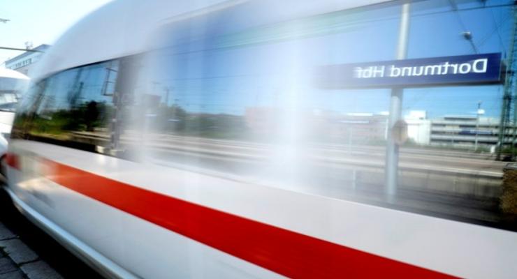 Сбои в движении поездов в ФРГ могли быть скоординированы - СМИ