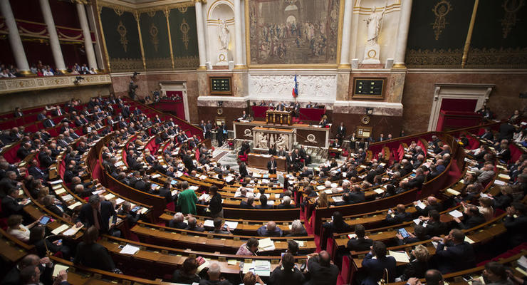 В парламент Франции вошло рекордное количество женщин
