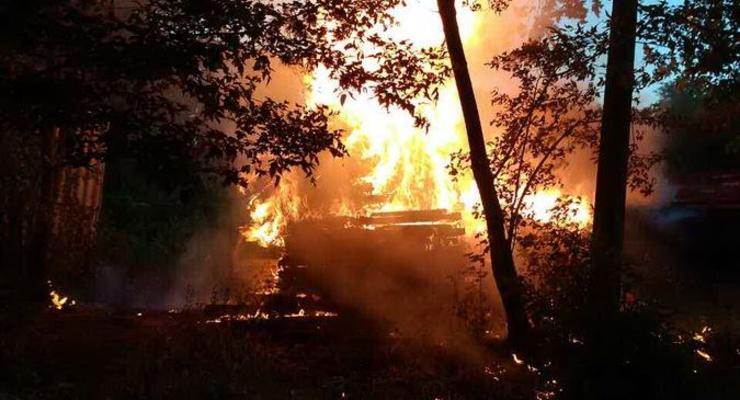 В Киеве произошел пожар на киностудии Довженко