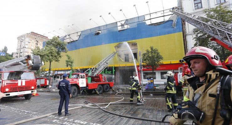 Сгоревшее на Крещатике здание под угрозой разрушения – ГСЧС