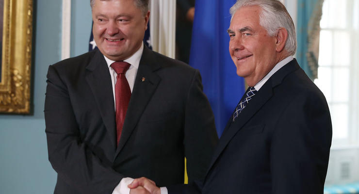 В МИД России новые санкции США назвали подарком Порошенко