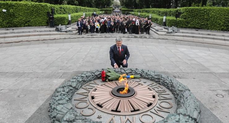 Вклад Украины в победу над нацизмом признан в мире - Порошенко