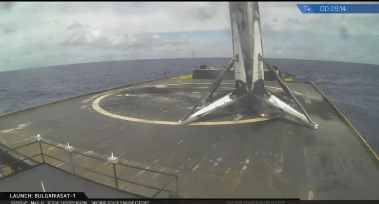 SpaceX второй раз использовала ступень и вывела спутник на орбиту