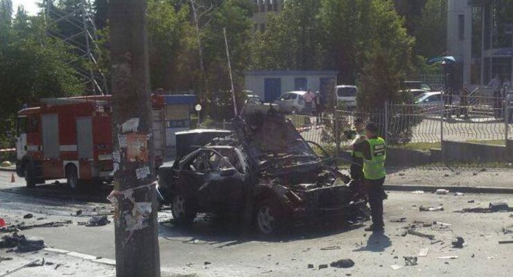 В результате взрыва автомобиля в Киеве погиб начальник разведки