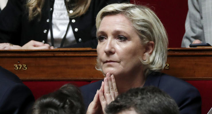 Во Франции против Ле Пен начато официальное расследование