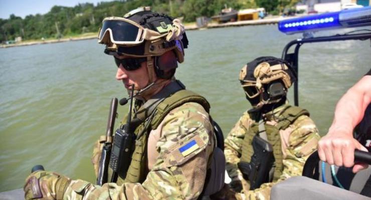 КОРД провел тренировки на катерах в Донецкой области