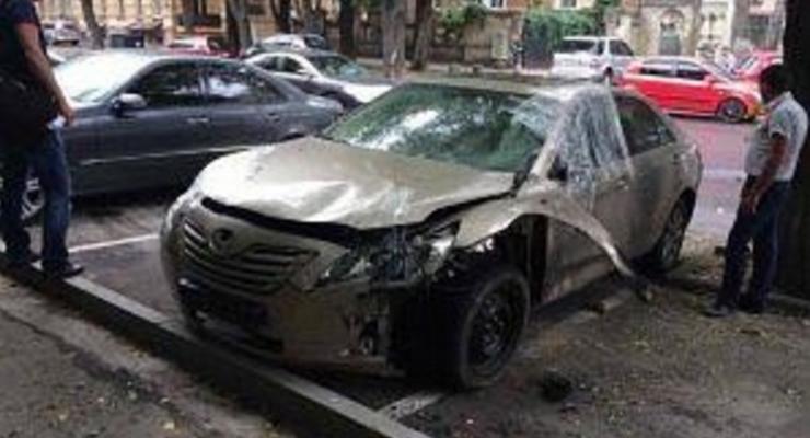 В центре Одессы взорвали автомобиль бывшего депутата