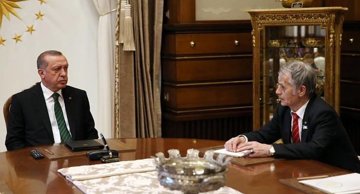 Джемилев рассказал Эрдогану о репрессиях в Крыму