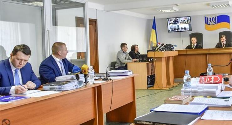 Януковичу назначили бесплатного адвоката