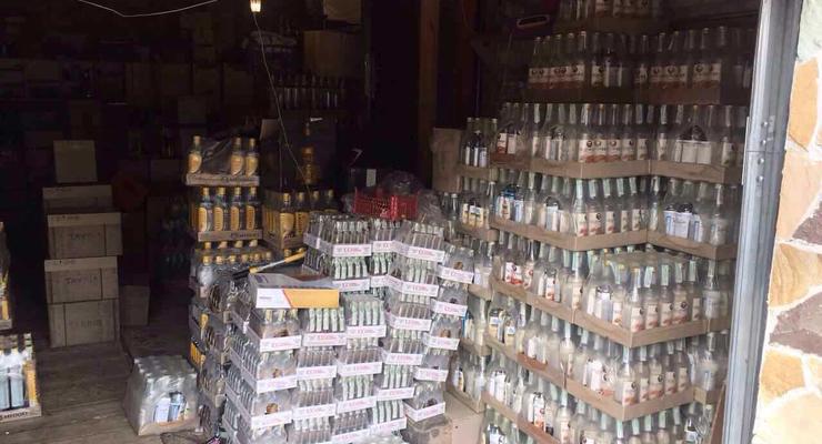 В Киеве ликвидировали склады с опасным для жизни алкоголем