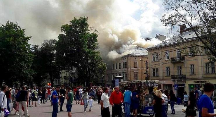 В центре Львова горел дом