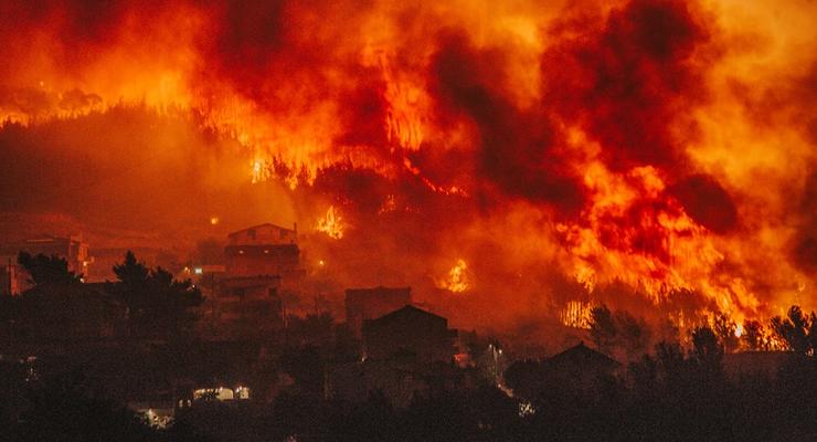 Лесной пожар в Хорватии подобрался к Сплиту