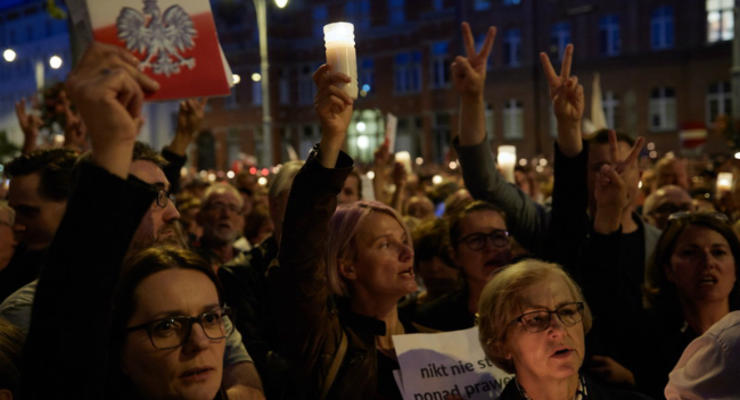 В 50 городах Польши протестуют против судебной реформы