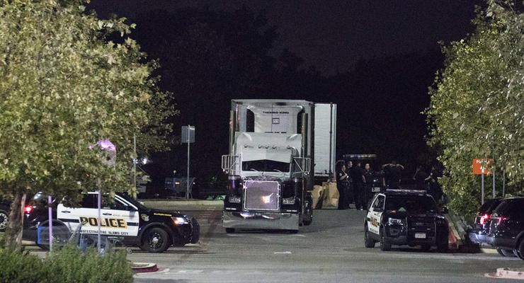 Тела, обнаруженные в грузовике в США, принадлежат мигрантам