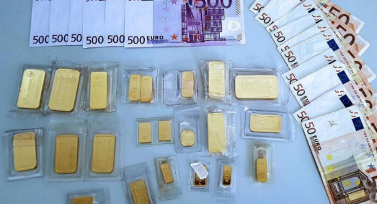 В Берлине мужчина нашел 22 слитка золота и вернул владельцу