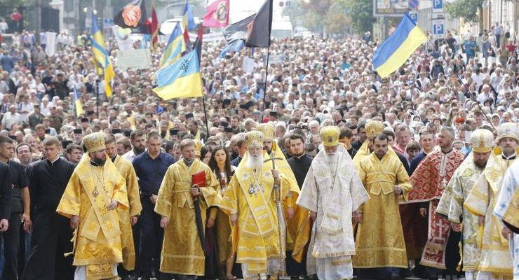 В Киеве прошел крестный ход УПЦ КП
