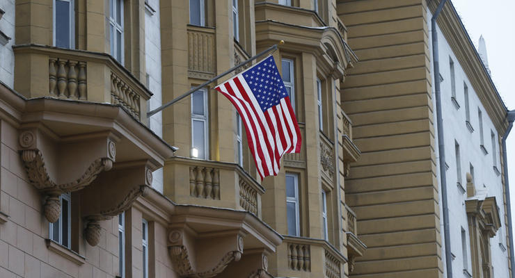 Дипломатическая война РФ и США: посол получил извещение