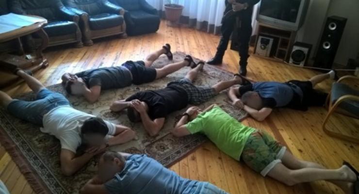 В Киеве разоблачили псевдобольницы, в которых силой удерживали людей