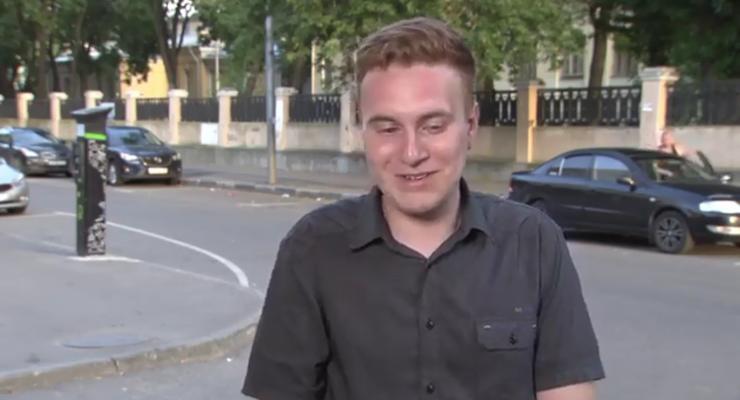 Пьяный "ВДВшник" напал на репортера НТВ за Украину - российские СМИ