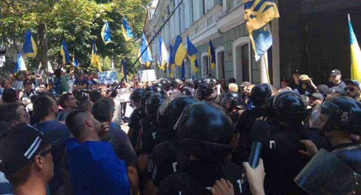 В Одессе напали на полицейских