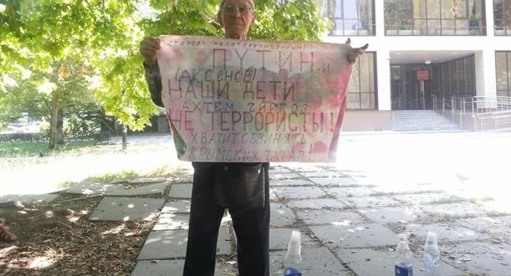 В Крыму осудили 76-летнего активиста на 10 суток