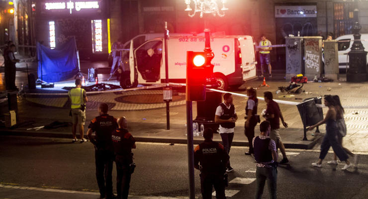 В Барселоне во время теракта пострадали граждане 18 стран - СМИ