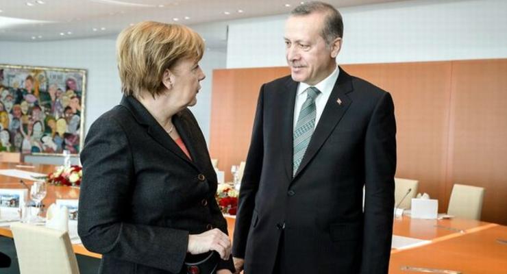 Меркель ответила на заявления Эрдогана о "врагах Турции"