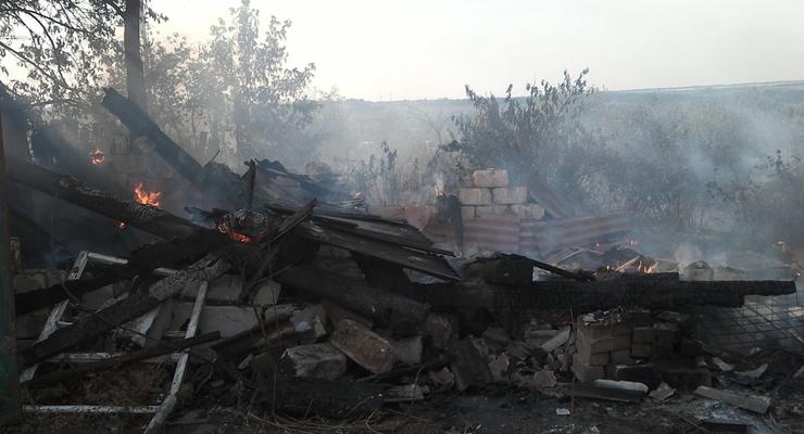 Обстрел Зайцево: сгорели дома местных жителей