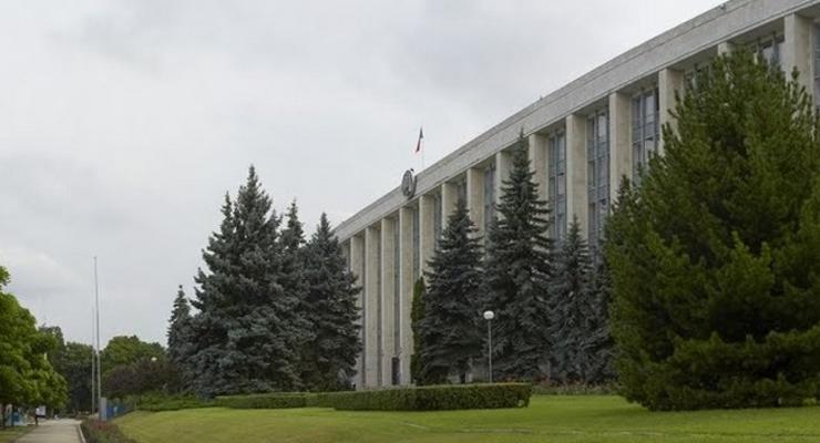 В Молдове пришли с обысками в Дом правительства и Минюст